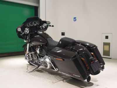 Harley-Davidson FLHXSE1920 CVO 2020