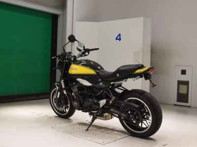 Kawasaki Z900RS 2023