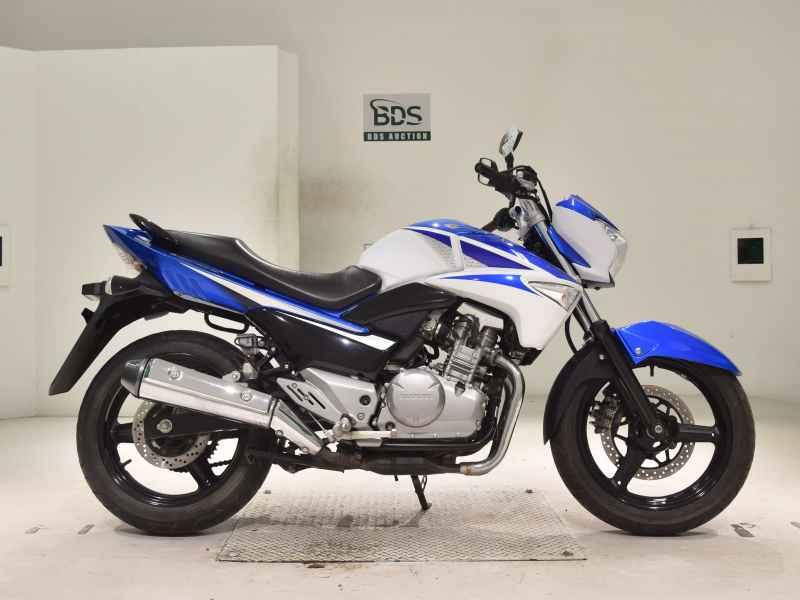 Suzuki GSR250