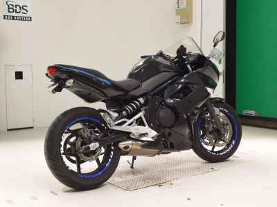 Kawasaki Ninja 400R 2011