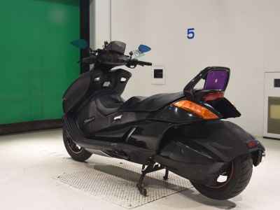 Suzuki Gemma 250