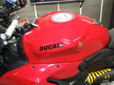 Ducati Streetfighter V2 2022
