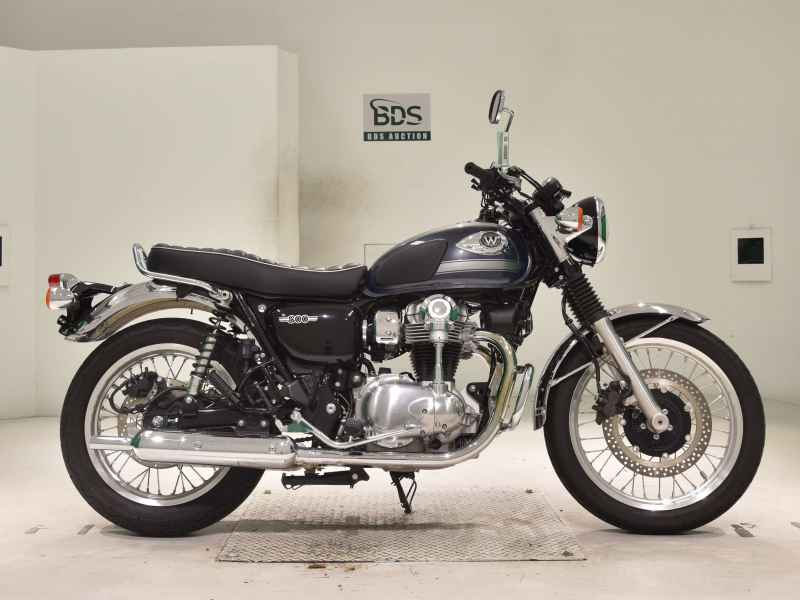Kawasaki W800 2022