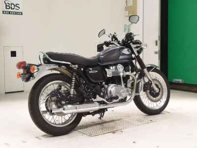 Kawasaki W800 2022