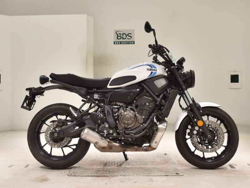 Yamaha XSR700 2022