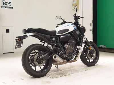 Yamaha XSR700 2022