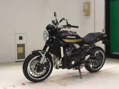 Kawasaki Z900RS 2025