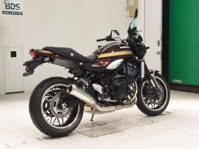 Kawasaki Z900RS 2025