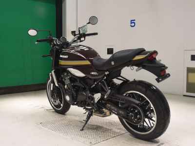Kawasaki Z900RS 2025