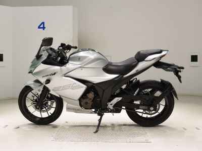 Suzuki Gixxer 250SF