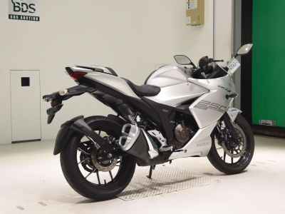 Suzuki Gixxer 250SF