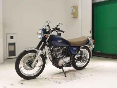 Yamaha SR400 2021