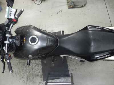Suzuki GSR400 2011