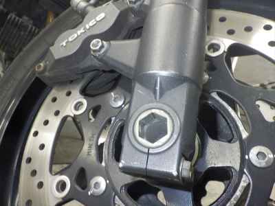 Suzuki GSR400 2011
