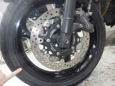 Suzuki GSR400 2011