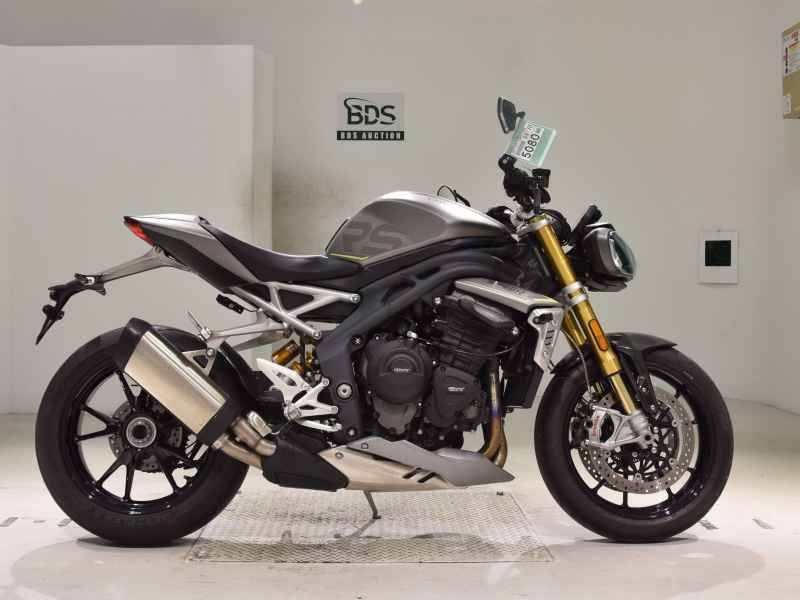 Triumph Speed Triple 1200 RS 2021