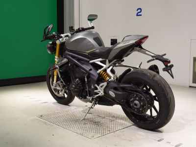 Triumph Speed Triple 1200 RS 2021