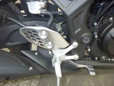 Yamaha YZF-R25 2015
