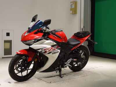 Yamaha YZF-R25 2015