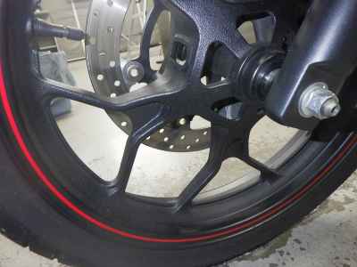 Yamaha YZF-R25 2015