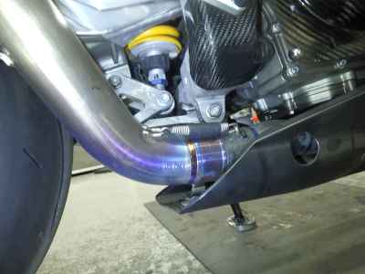 Aprilia RSV4 1000 Factory 2011