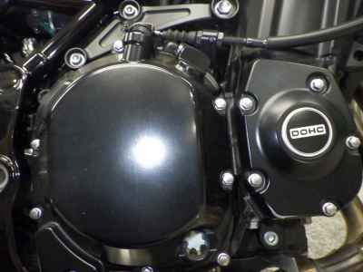 Kawasaki Z900RS 2023