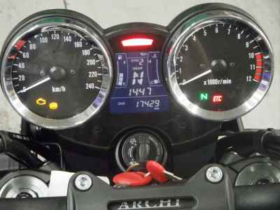 Kawasaki Z900RS 2023