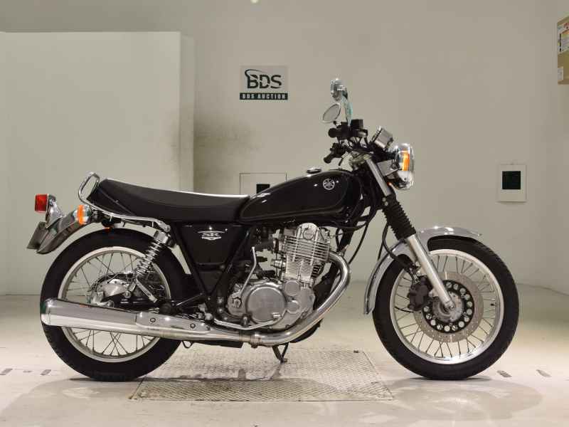 Yamaha SR400 2016