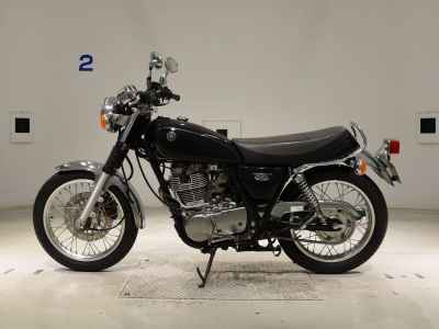 Yamaha SR400 2016