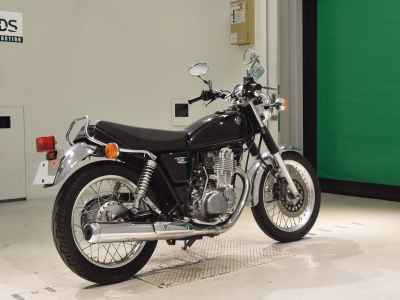 Yamaha SR400 2016
