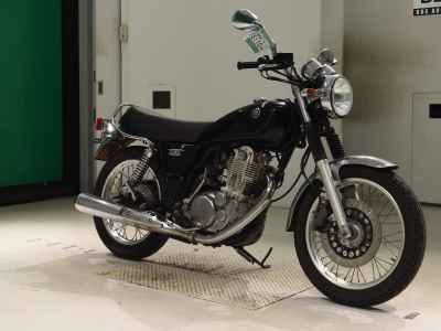 Yamaha SR400 2016