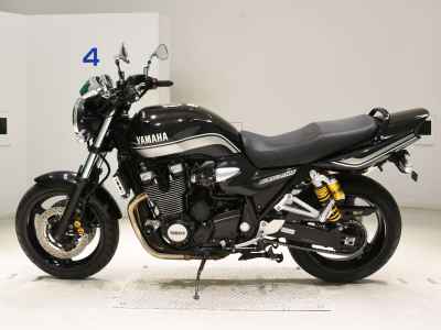 Yamaha XJR1300 2011