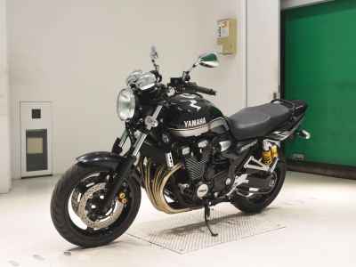 Yamaha XJR1300 2011