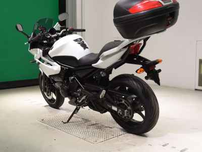 Yamaha XJ6 Diversion 2011