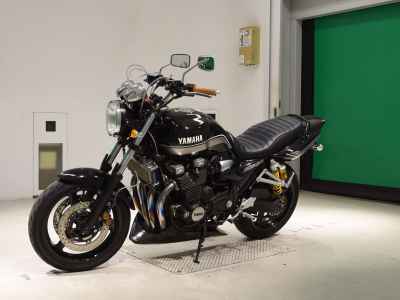 Yamaha XJR1300 2012