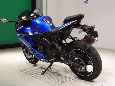 Kawasaki Ninja ZX-4R SE 2023
