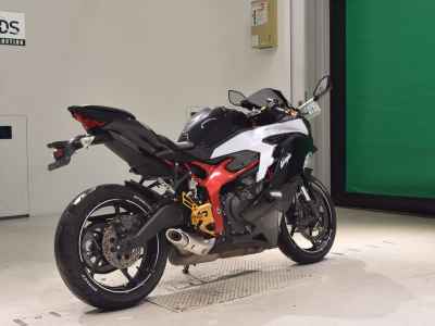 Kawasaki Ninja ZX-25R KRT Edition 2021
