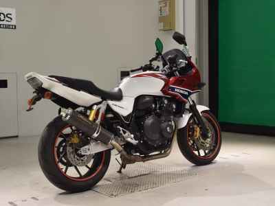 Honda CB400 Super Boldor 2014