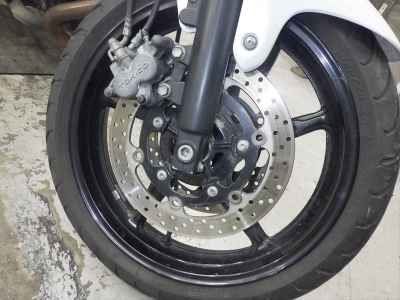 Suzuki Gladius SFV400 2010