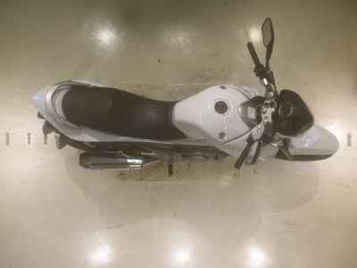 Suzuki GSR250