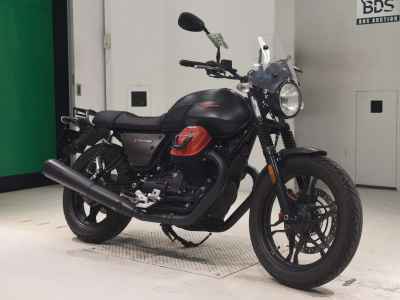 Moto Guzzi V7 III Carbon 2019