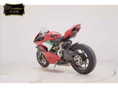 Ducati Panigale V2 2023