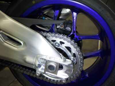 Yamaha YZF-R1M 2025