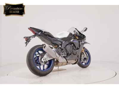 Yamaha YZF-R1M 2025