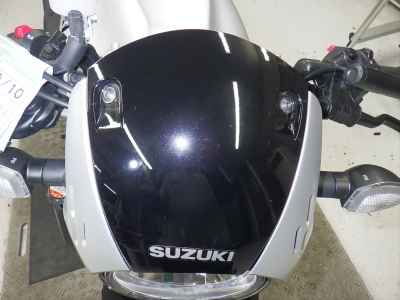 Suzuki SV650X 2023
