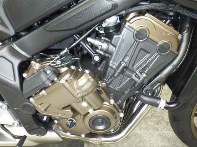 Honda CB650R E-Clutch 2025