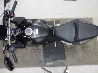 Honda CB650R E-Clutch 2025