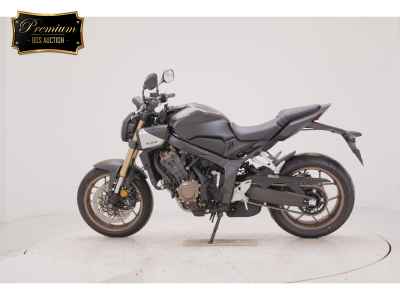 Honda CB650R E-Clutch 2025