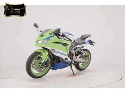 Kawasaki Ninja ZX-4RR 2023
