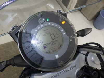 Husqvarna Svartpilen 401 2018